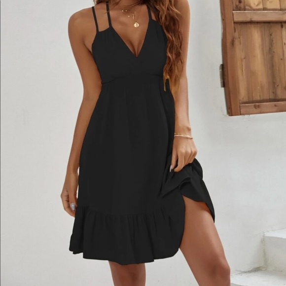 Boho strappy V neck ruffle hem dress - Picture 3 of 7